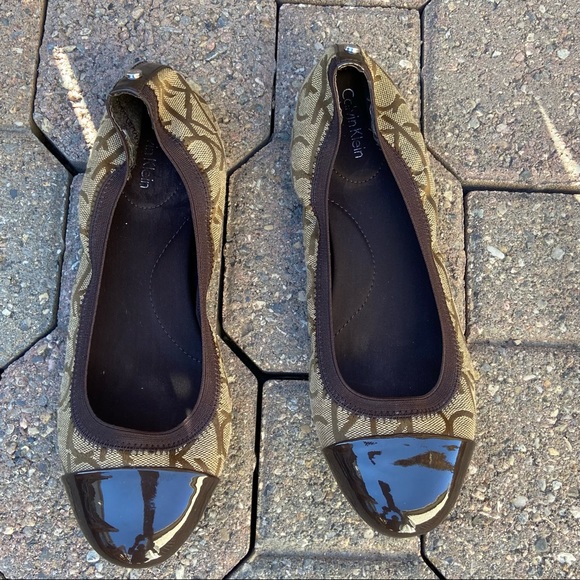 Calvin Klein women ballet slip on shoes, two toned brown CK logo. Size 8M. Used. - Picture 1 of 12